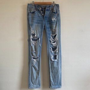 AE Ripped Tomgirl Jean